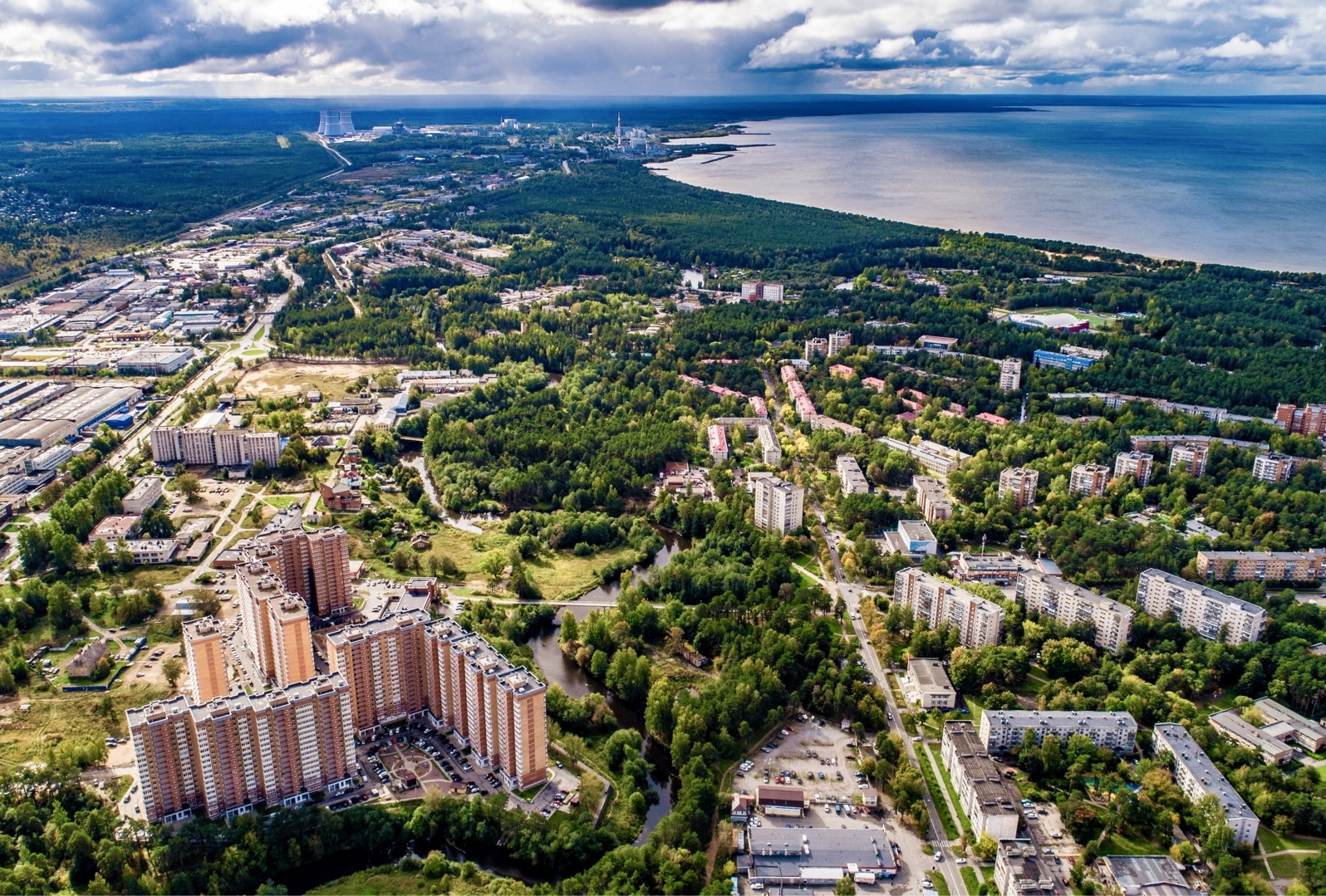 Более 2,5 тысяч сотрудников Ленинградской АЭС улучшили жилищные условия за время действия корпоративной жилищной программы  