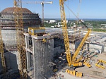Ленинградская АЭС-2: на втором энергоблоке ВВЭР-1200 установлен кран для транспортировки ядерного топлива