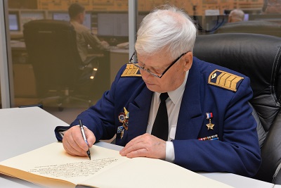 Герой «побега из Кандагара» Владимир Шарпатов побывал на Белоярской АЭС