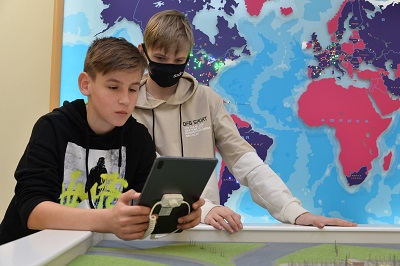 Ростовская АЭС: в информационном центре атомной станции прошел открытый урок для школьников из Волгограда
