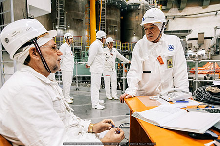 На Нововоронежской АЭС-2 успешно завершена загрузка ядерного топлива в реактор инновационного энергоблока №2