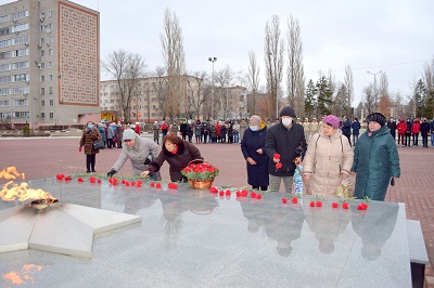Нововоронежская АЭС: в городе атомщиков почтили память воинов, освободивших Воронеж от немецко-фашистских захватчиков