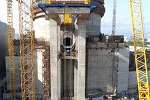 The last piece of large-size equipment for the reactor building of the 2nd power block under construction has been installed at the Leningrad NPP-2 construction site