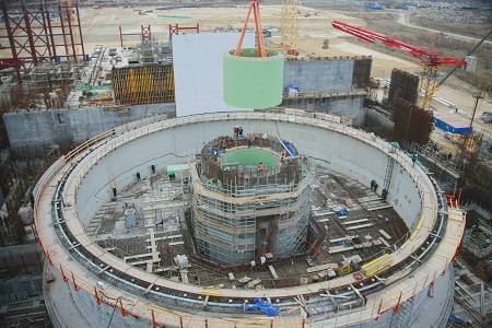 “Dry” reactor shielding installed at power unit No. 2 of Kursk NPP-2