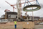 The installation of the 1st power block’s thrust truss has commenced at the Kursk NPP-2