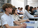 Ростовская АЭС: более 60-ти старшеклассников приняли участие в открытом уроке по физике, посвященном Дню работника атомной промышленности