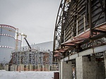На стройплощадке Ленинградской АЭС-2 началась сборка гермооблицовки верхнего яруса купола внутренней защитной оболочки здания реактора блока №2