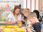 Белоярская АЭС подарила детскому сайту инженерные конструкторы