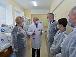 Ростовская АЭС передала больнице скорой помощи Волгодонска медицинский инвентарь на почти 2,6 млн рублей