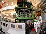 Впервые в мире на реакторе большой мощности проведена уникальная операция, позволяющая продлить срок эксплуатации АЭС  