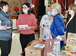Сотрудники ВНИИАЭС собрали десятки подарков для дома престарелых в рамках благотворительной инициативы