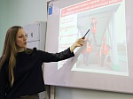 В сосновоборском Атомклассе прошел первый урок «безопасности» от специалистов Ленинградской АЭС