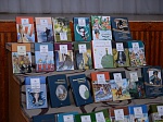 Белоярская АЭС передала более 400 книг в школьную библиотеку