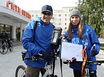 Работники Белоярской АЭС проехали на велосипедах по Екатеринбургу и измерили радиационный фон