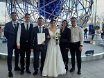Пара сотрудников Ростовской АЭС сыграла свадьбу в павильоне «Атом» на ВДНХ
