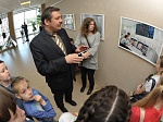 50 свердловских школьников стали первыми посетителями французско-российской фотовыставки